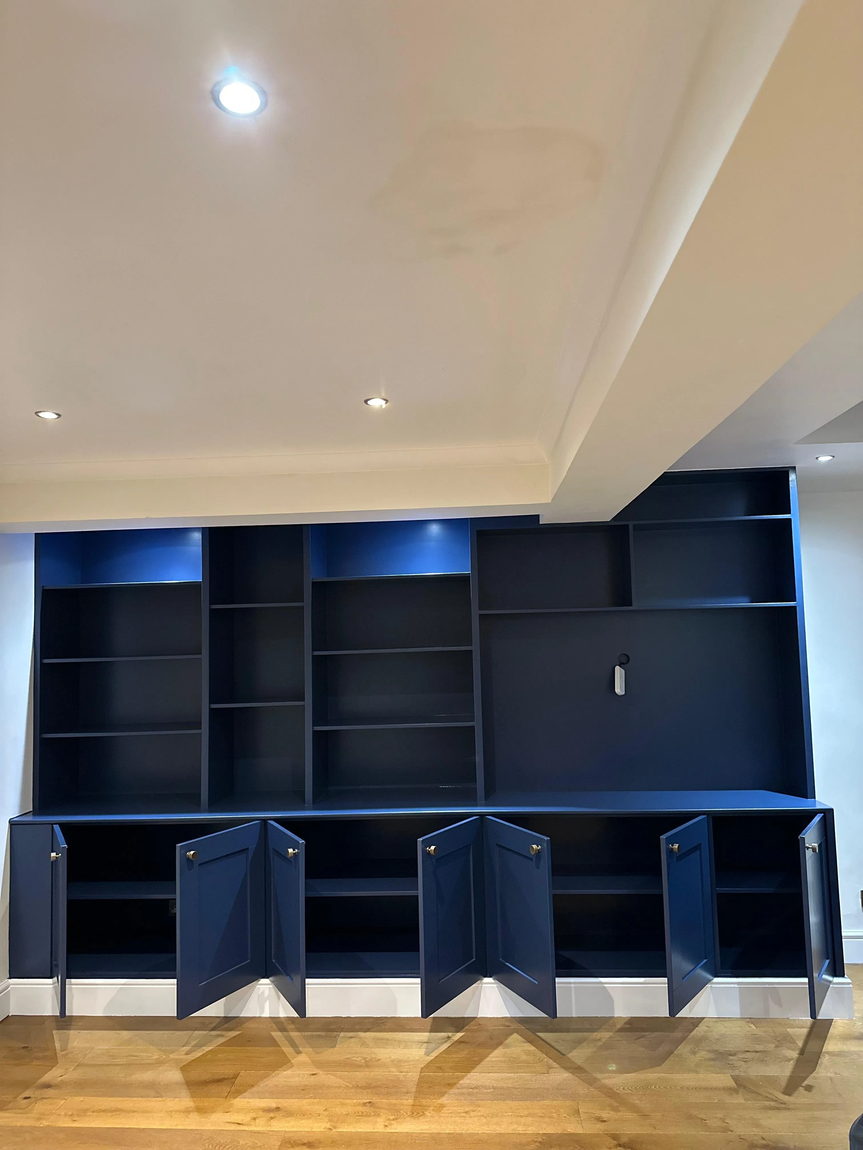 Built-in Media Unit